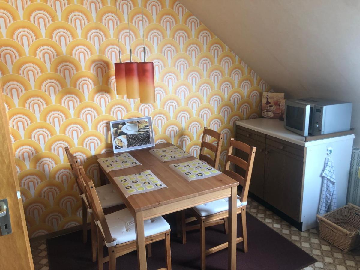 Ironico Homestay 4 Schlafzimmer Ferienwohnung 100 M2 Nahe Bostalsee Eisen  Zewnętrze zdjęcie